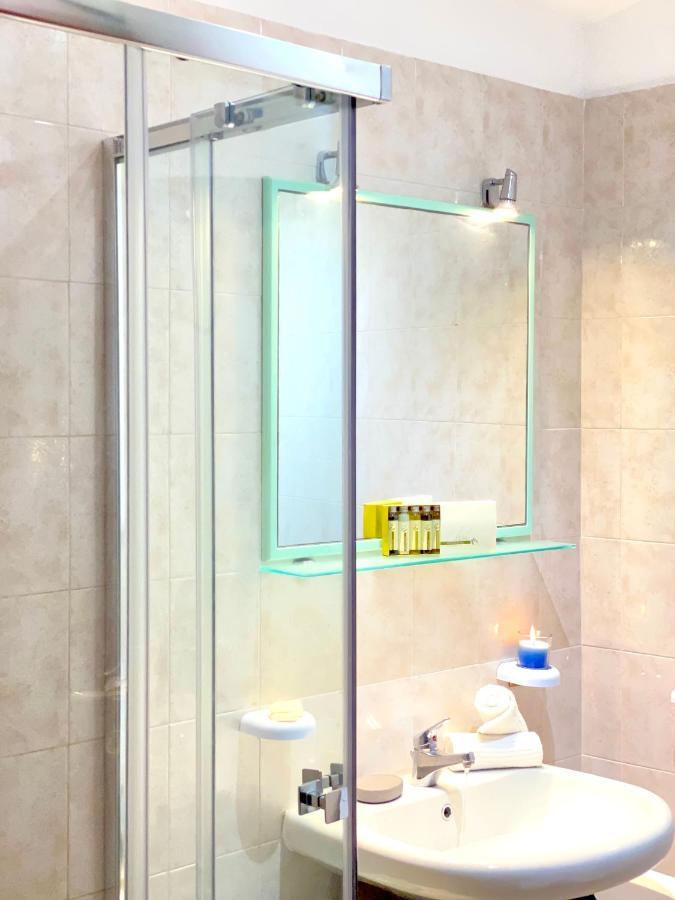 Homey Experience - Navy Sea View Apartments Olbia Buitenkant foto