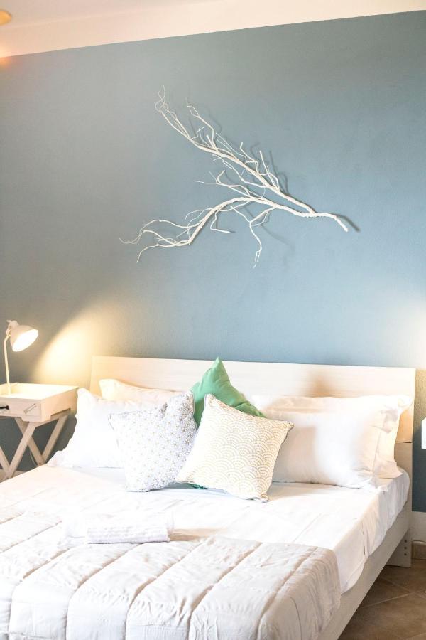 Homey Experience - Navy Sea View Apartments Olbia Buitenkant foto